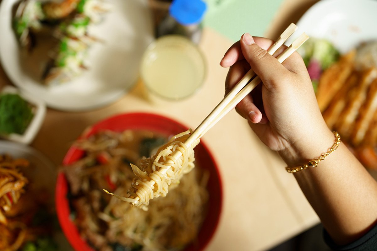 Wasabi-Eating-Noodles-Chopsticks